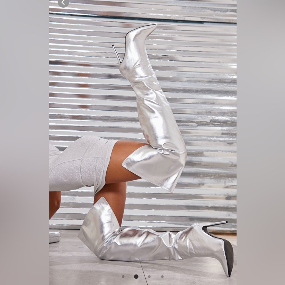 Silver Faux Leather Pointed High Heel Over The Knee Boot - Picture 3 of 8